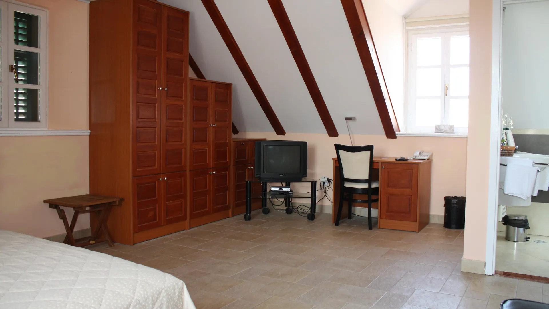 Aparthotel Toni Palace Split 4*,  Kroatië